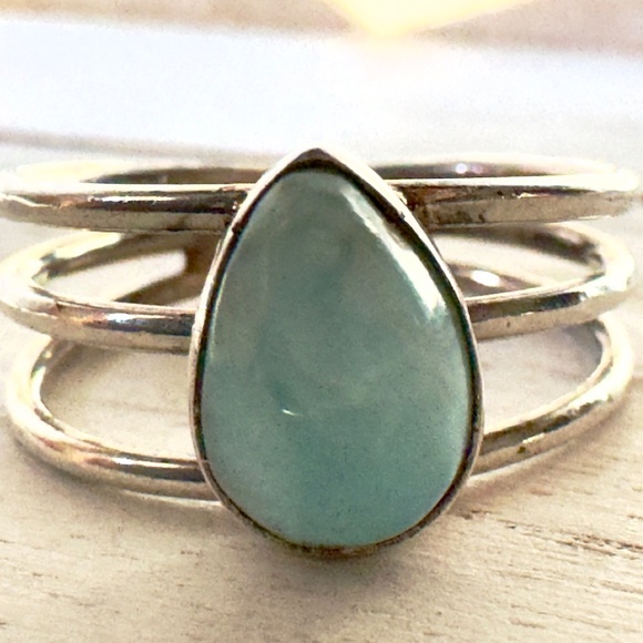 Vintage Sterling Silver Handmade Tear Drop Ring Size 7 - Picture 1 of 6